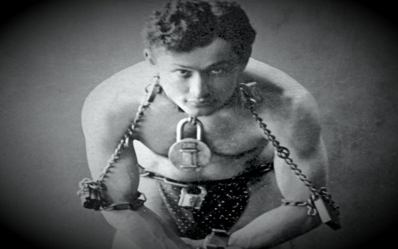 Harry Houdini – Ο «Λευκός Φακίρης»…